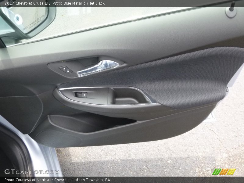 Arctic Blue Metallic / Jet Black 2017 Chevrolet Cruze LT