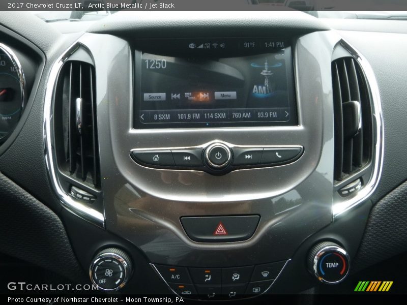 Arctic Blue Metallic / Jet Black 2017 Chevrolet Cruze LT