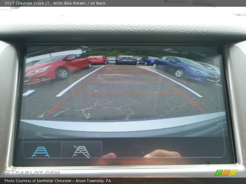 Arctic Blue Metallic / Jet Black 2017 Chevrolet Cruze LT