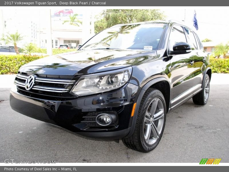 Deep Black Pearl / Charcoal 2017 Volkswagen Tiguan Sport
