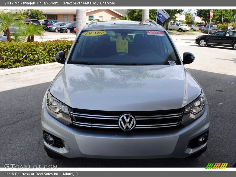Reflex Silver Metallic / Charcoal 2017 Volkswagen Tiguan Sport