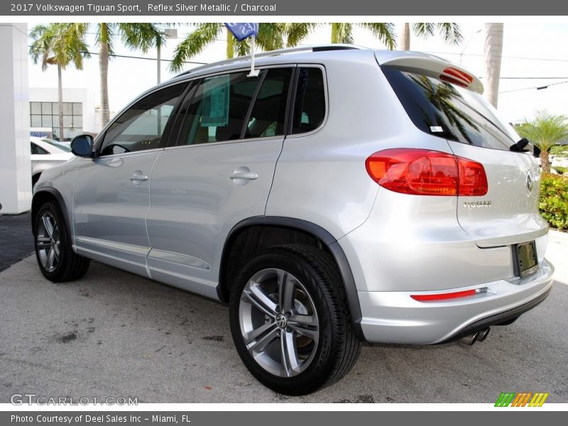 Reflex Silver Metallic / Charcoal 2017 Volkswagen Tiguan Sport