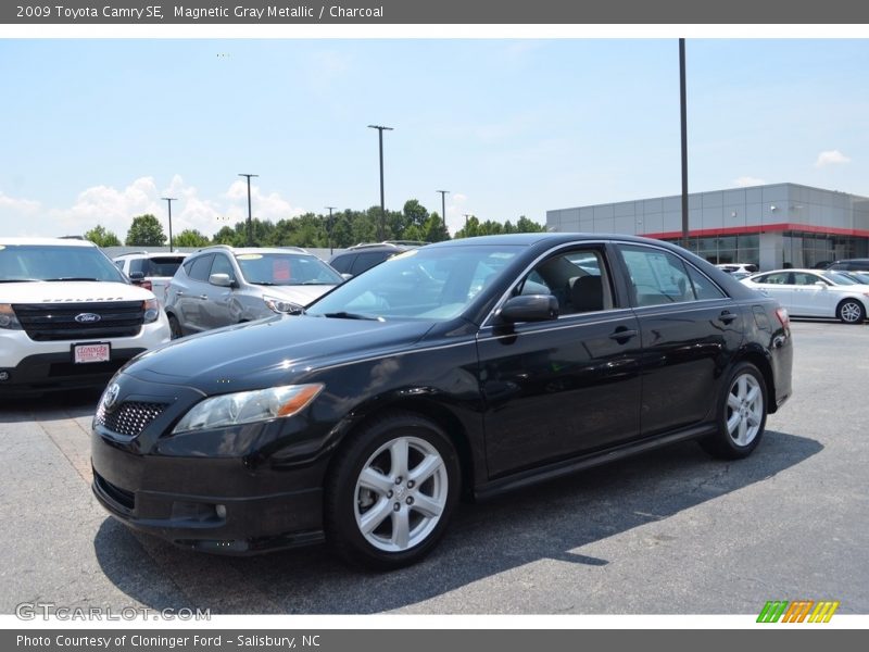 Magnetic Gray Metallic / Charcoal 2009 Toyota Camry SE