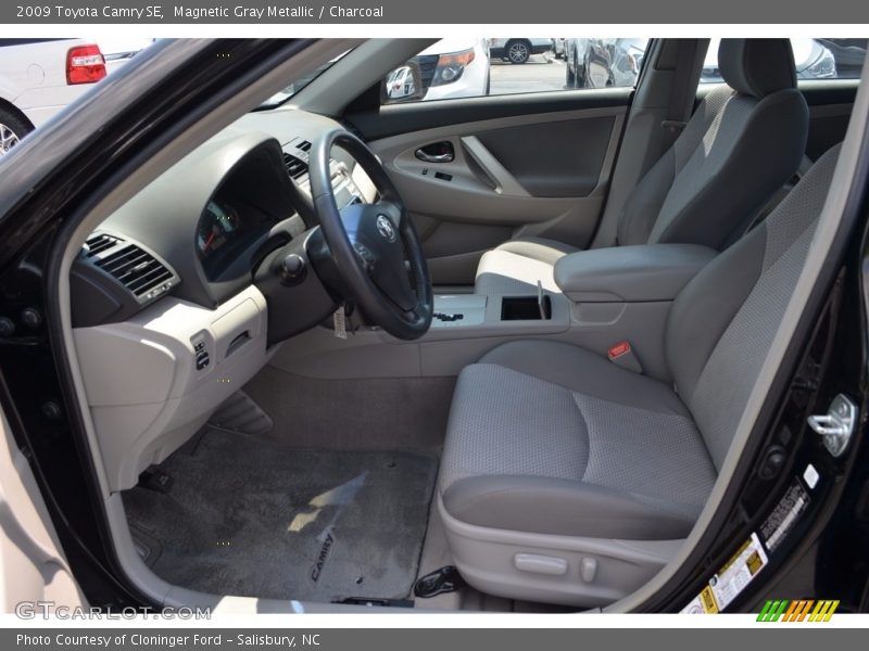 Magnetic Gray Metallic / Charcoal 2009 Toyota Camry SE