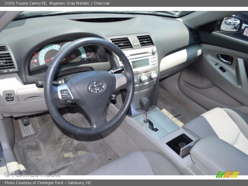 Magnetic Gray Metallic / Charcoal 2009 Toyota Camry SE