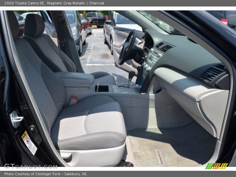 Magnetic Gray Metallic / Charcoal 2009 Toyota Camry SE