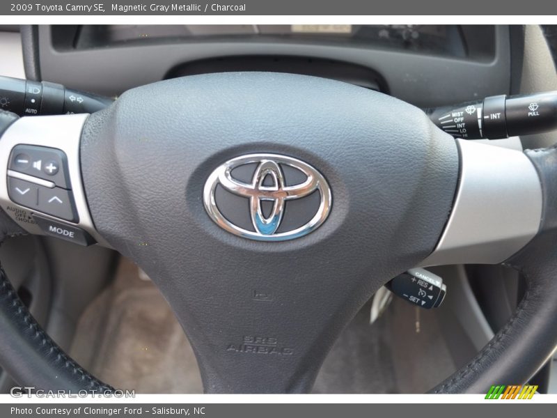 Magnetic Gray Metallic / Charcoal 2009 Toyota Camry SE