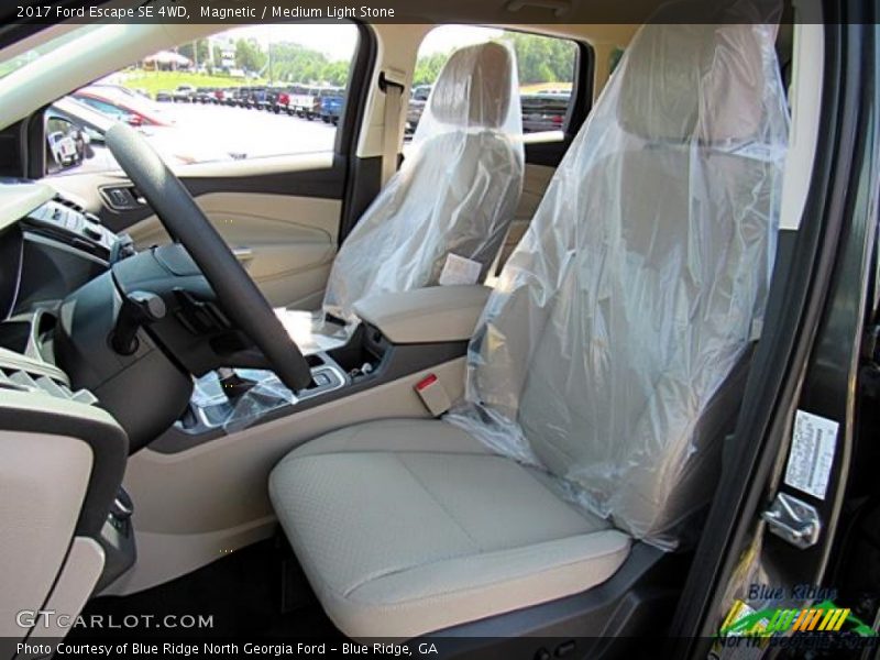 Magnetic / Medium Light Stone 2017 Ford Escape SE 4WD