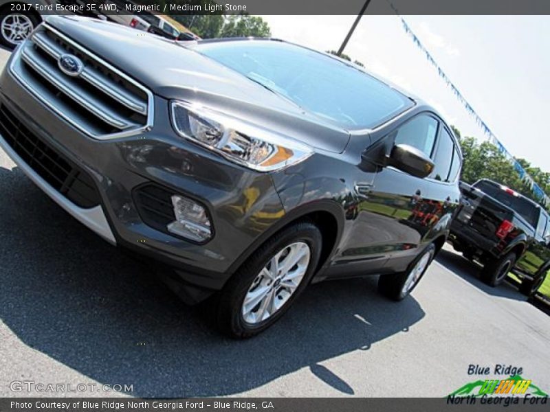 Magnetic / Medium Light Stone 2017 Ford Escape SE 4WD