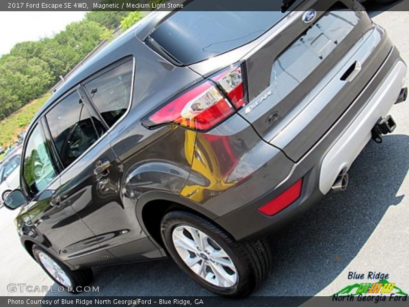 Magnetic / Medium Light Stone 2017 Ford Escape SE 4WD