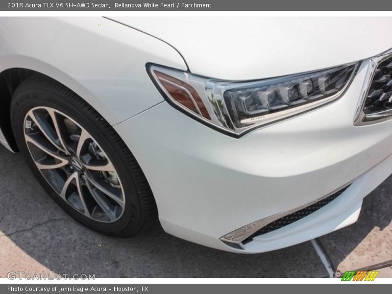 Bellanova White Pearl / Parchment 2018 Acura TLX V6 SH-AWD Sedan