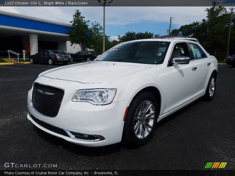 Bright White / Black/Linen 2017 Chrysler 300 C