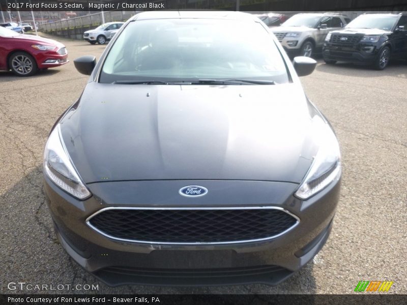 Magnetic / Charcoal Black 2017 Ford Focus S Sedan