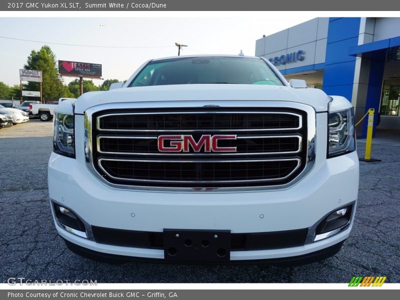 Summit White / Cocoa/Dune 2017 GMC Yukon XL SLT