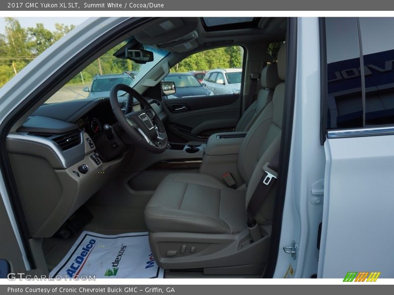 Summit White / Cocoa/Dune 2017 GMC Yukon XL SLT