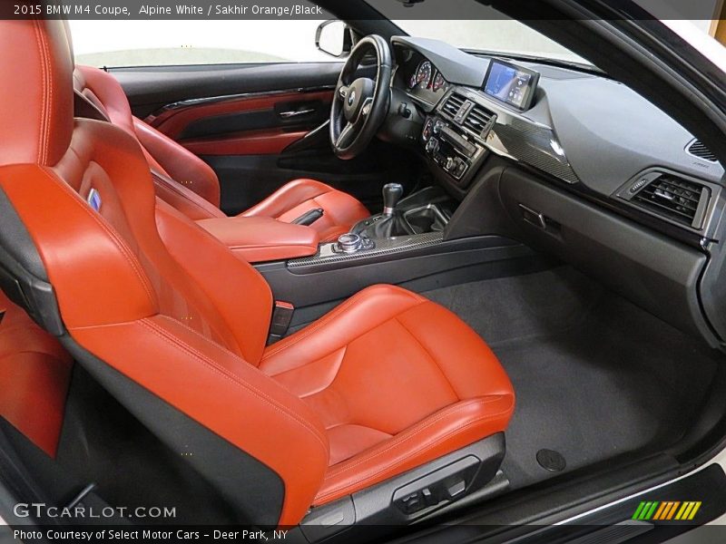 Alpine White / Sakhir Orange/Black 2015 BMW M4 Coupe