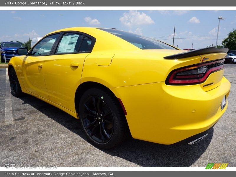 Yellow Jacket / Black 2017 Dodge Charger SE