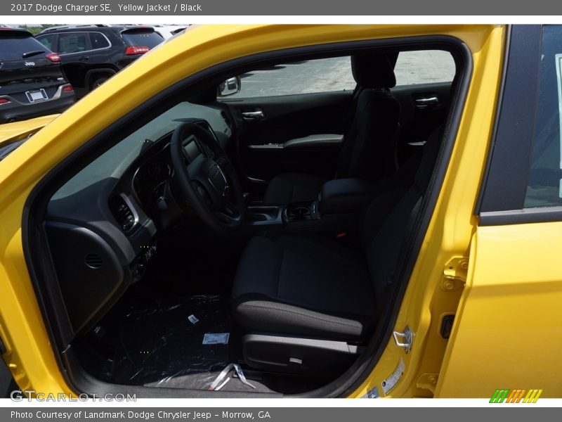 Yellow Jacket / Black 2017 Dodge Charger SE