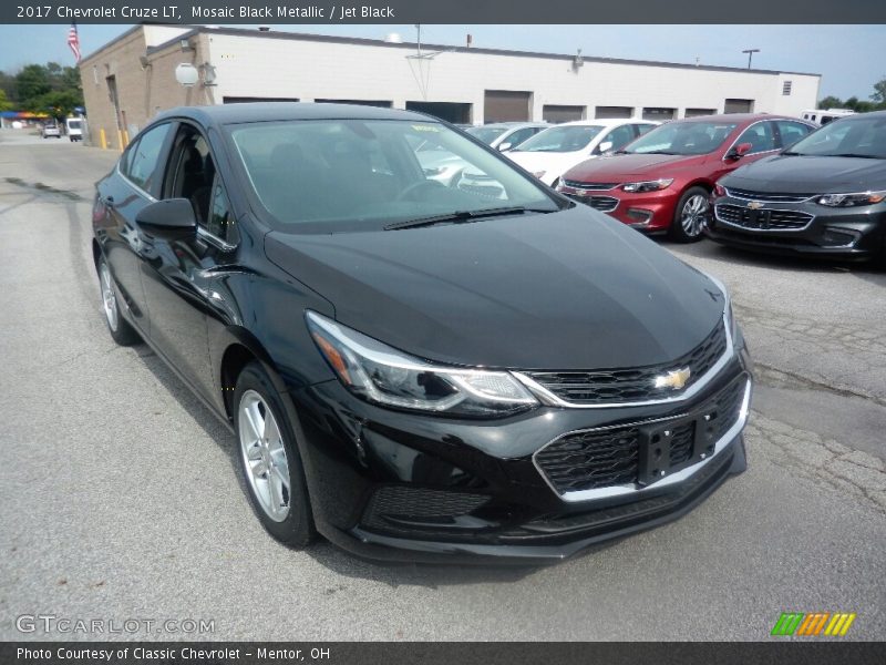 Mosaic Black Metallic / Jet Black 2017 Chevrolet Cruze LT