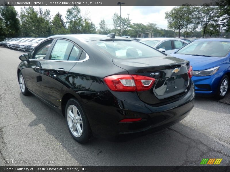 Mosaic Black Metallic / Jet Black 2017 Chevrolet Cruze LT