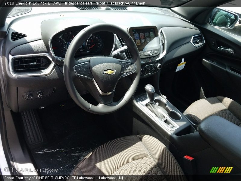 Iridescent Pearl Tricoat / Jet Black/­Cinnamon 2018 Chevrolet Equinox LT AWD