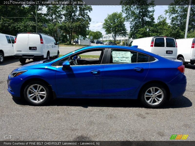 Kinetic Blue Metallic / Jet Black 2017 Chevrolet Cruze LT