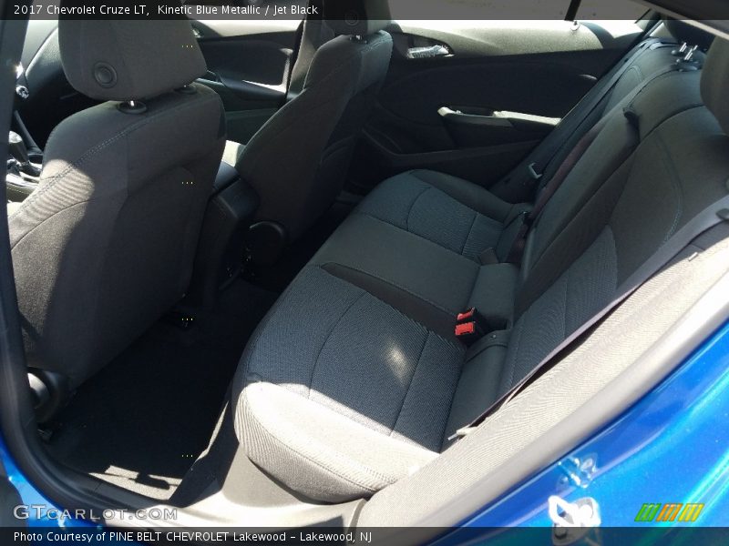 Kinetic Blue Metallic / Jet Black 2017 Chevrolet Cruze LT