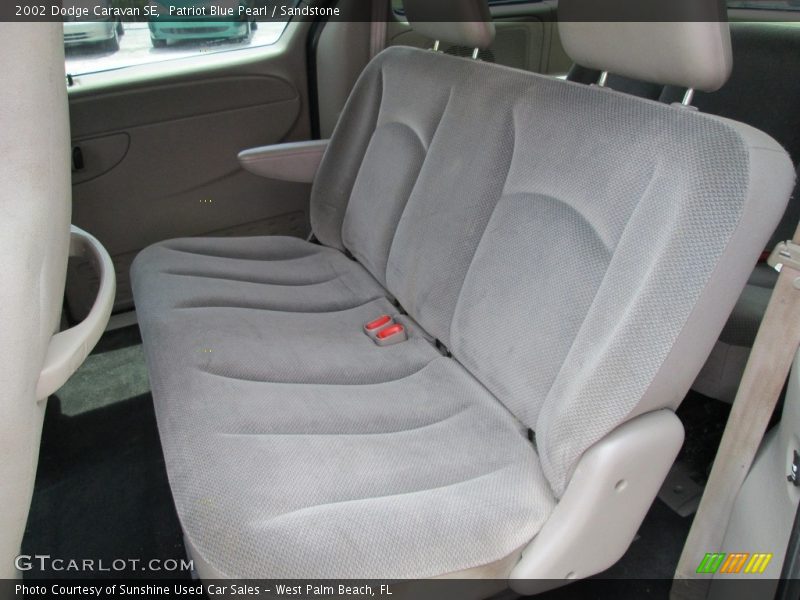 Patriot Blue Pearl / Sandstone 2002 Dodge Caravan SE