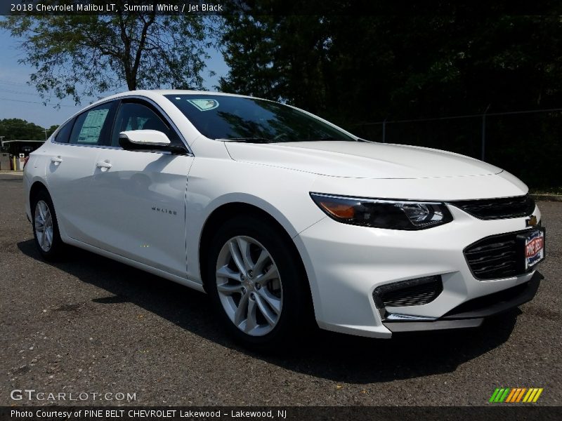 Summit White / Jet Black 2018 Chevrolet Malibu LT