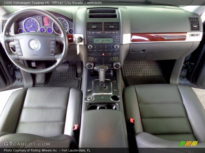 Offroad Grey Metallic / Anthracite 2006 Volkswagen Touareg V6