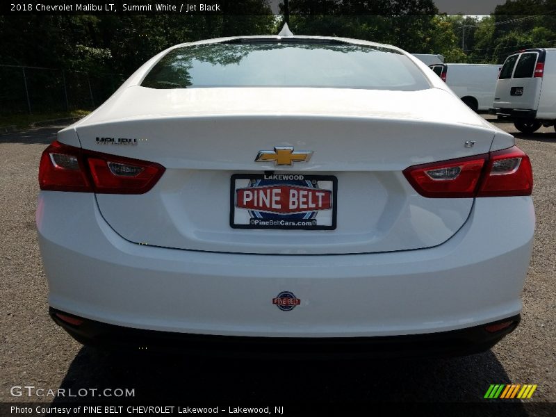 Summit White / Jet Black 2018 Chevrolet Malibu LT