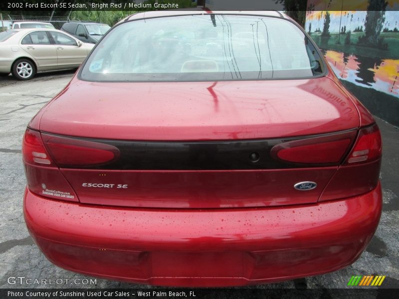 Bright Red / Medium Graphite 2002 Ford Escort SE Sedan