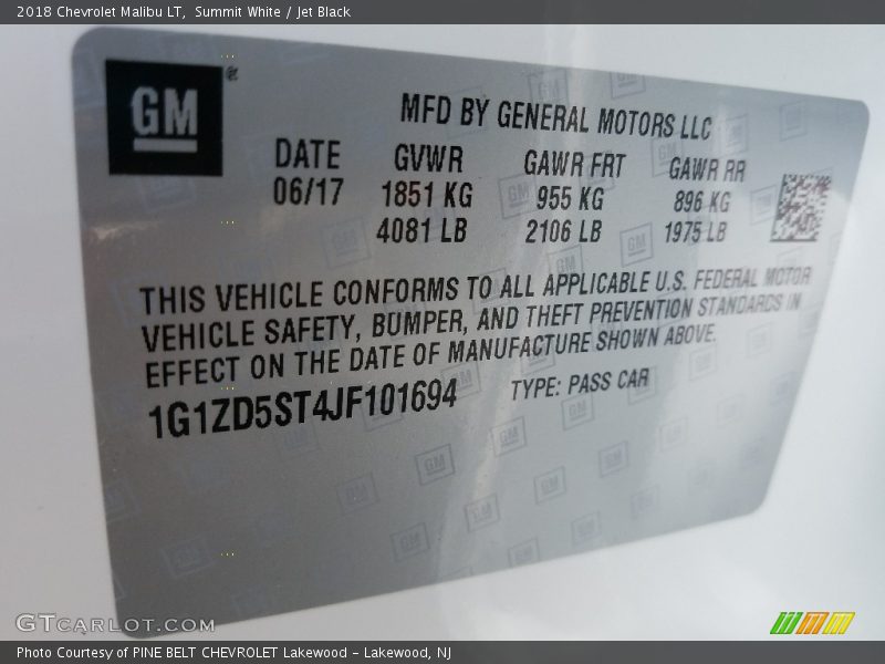 Summit White / Jet Black 2018 Chevrolet Malibu LT
