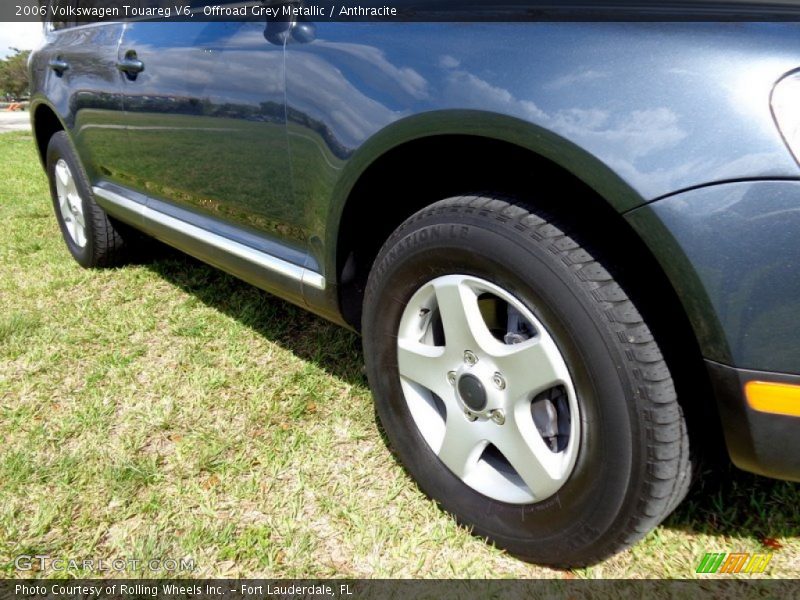 Offroad Grey Metallic / Anthracite 2006 Volkswagen Touareg V6
