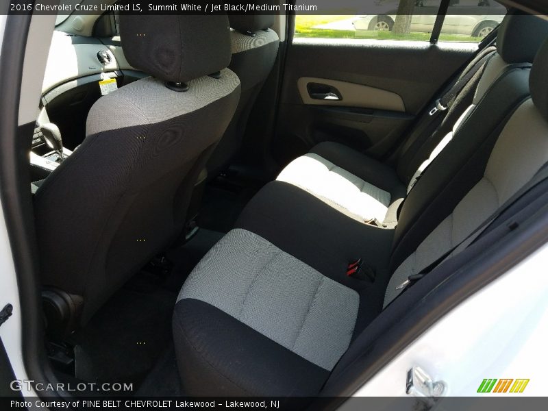 Summit White / Jet Black/Medium Titanium 2016 Chevrolet Cruze Limited LS