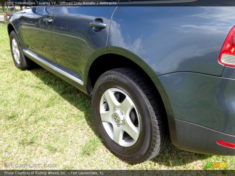 Offroad Grey Metallic / Anthracite 2006 Volkswagen Touareg V6