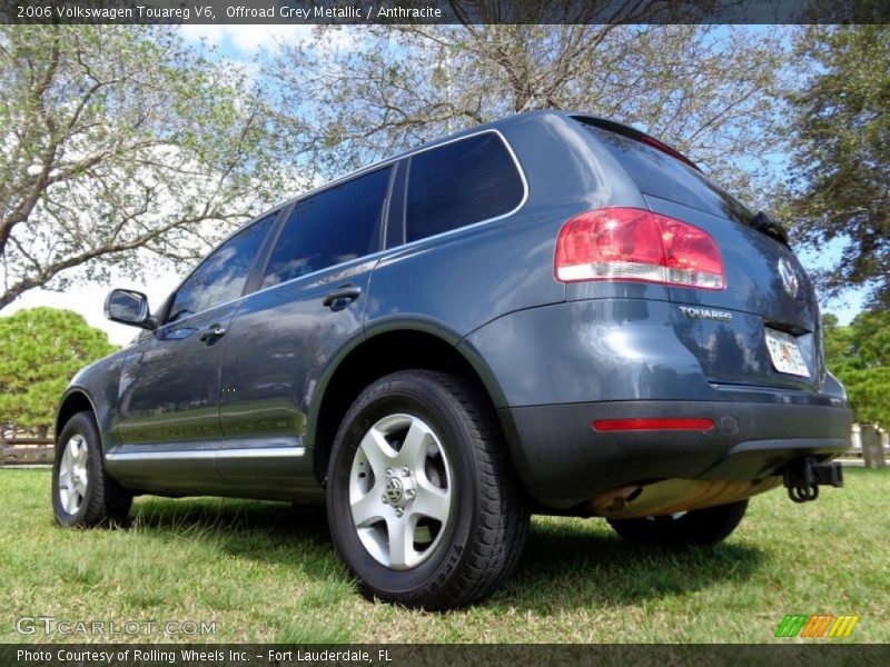 Offroad Grey Metallic / Anthracite 2006 Volkswagen Touareg V6
