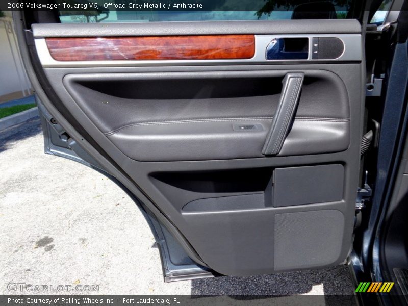 Offroad Grey Metallic / Anthracite 2006 Volkswagen Touareg V6