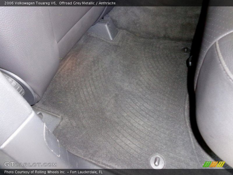 Offroad Grey Metallic / Anthracite 2006 Volkswagen Touareg V6