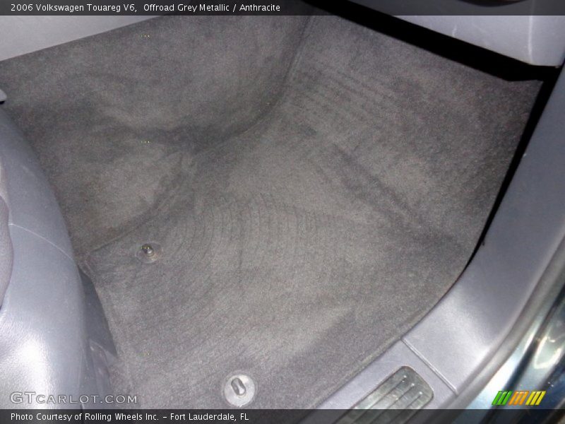 Offroad Grey Metallic / Anthracite 2006 Volkswagen Touareg V6