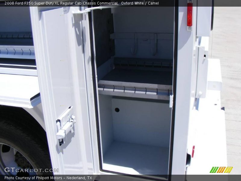 Oxford White / Camel 2008 Ford F350 Super Duty XL Regular Cab Chassis Commercial