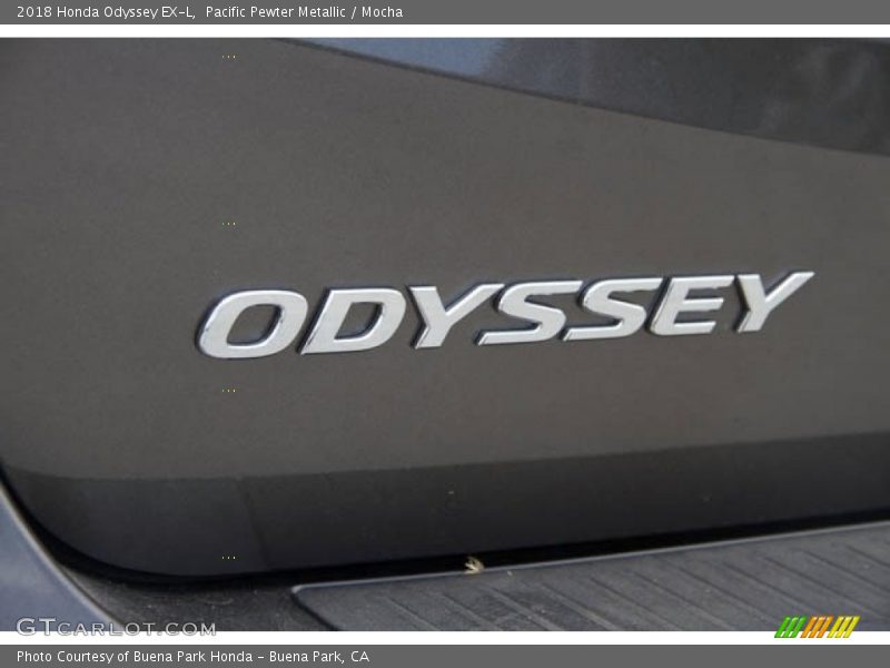 Pacific Pewter Metallic / Mocha 2018 Honda Odyssey EX-L