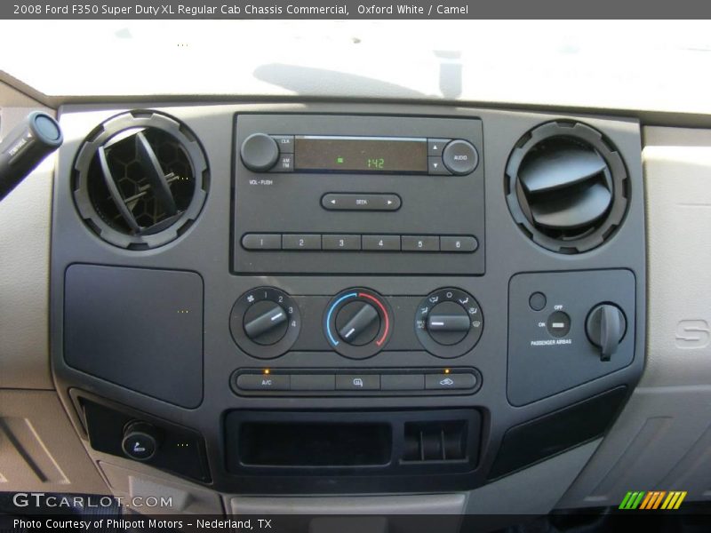 Oxford White / Camel 2008 Ford F350 Super Duty XL Regular Cab Chassis Commercial