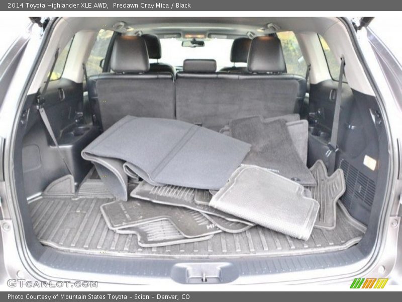 Predawn Gray Mica / Black 2014 Toyota Highlander XLE AWD