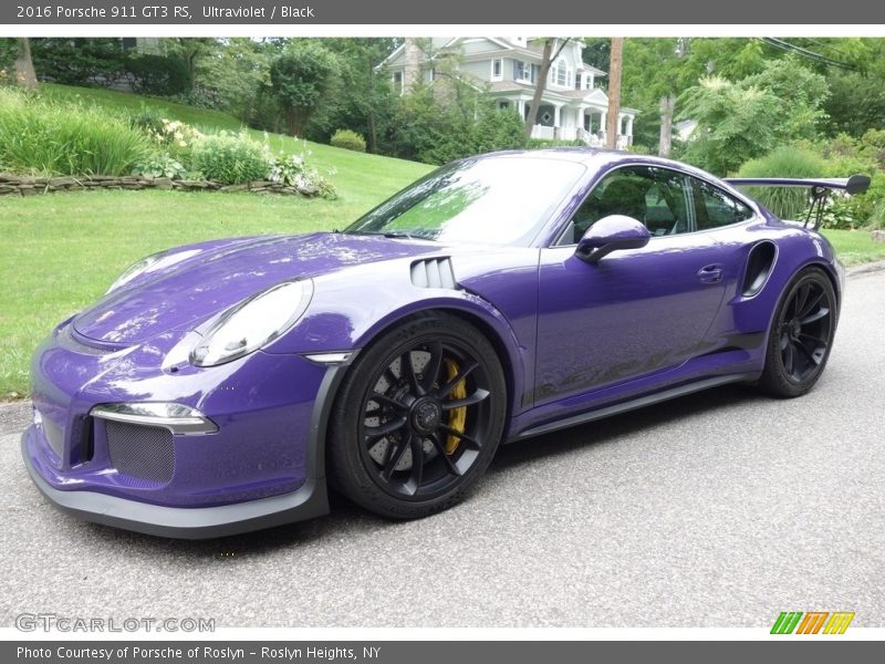 Front 3/4 View of 2016 911 GT3 RS