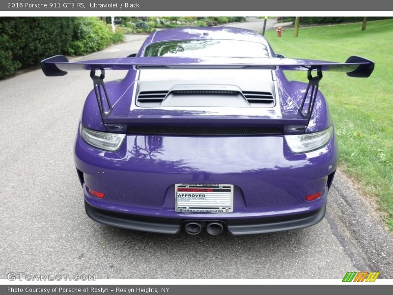 Exhaust of 2016 911 GT3 RS