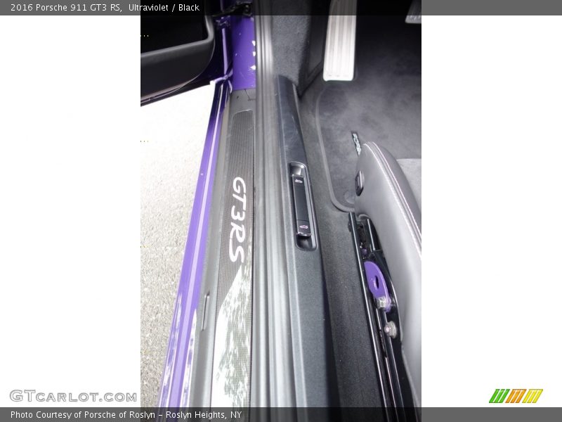 Ultraviolet / Black 2016 Porsche 911 GT3 RS