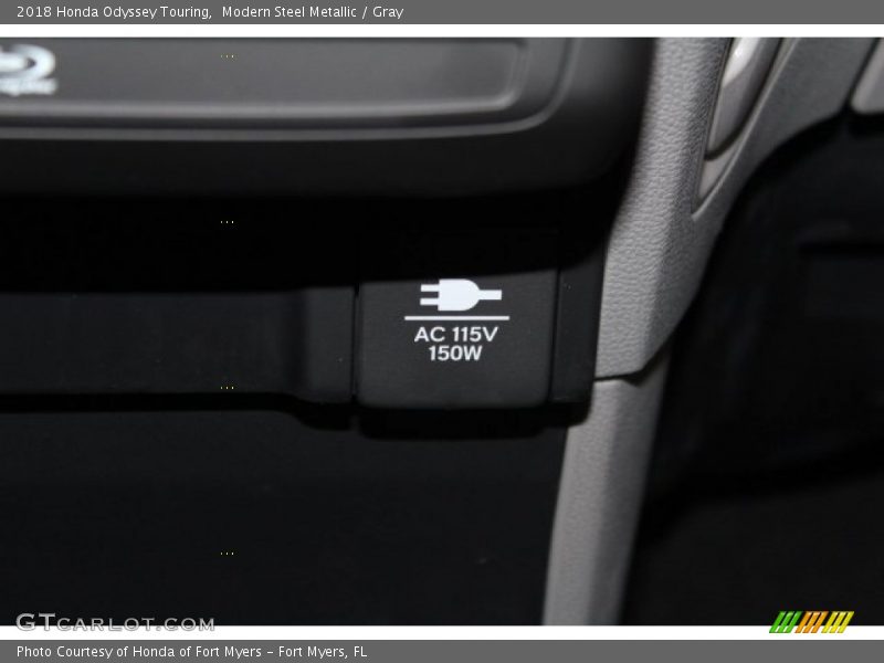 Modern Steel Metallic / Gray 2018 Honda Odyssey Touring