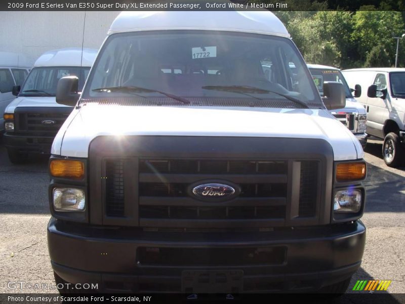 Oxford White / Medium Flint 2009 Ford E Series Van E350 Super Duty XL Extended Passenger