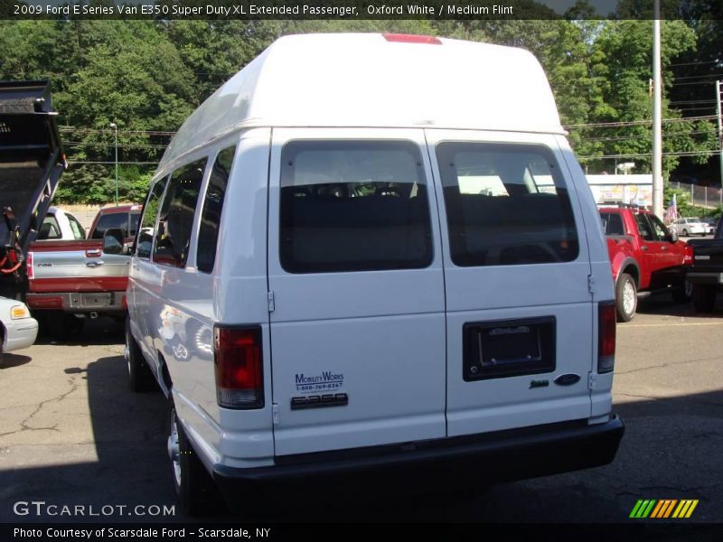 Oxford White / Medium Flint 2009 Ford E Series Van E350 Super Duty XL Extended Passenger